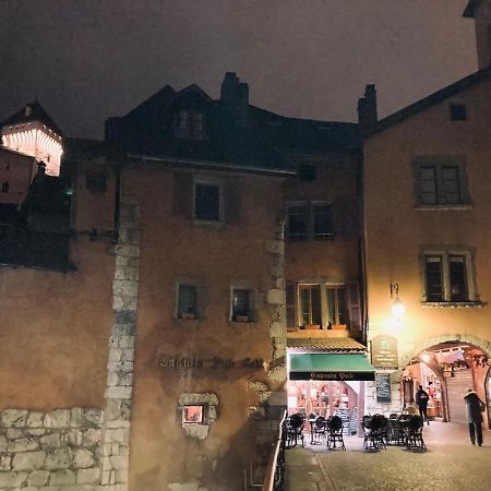Gite Urbain Au 2Bis - Анси Экстерьер фото